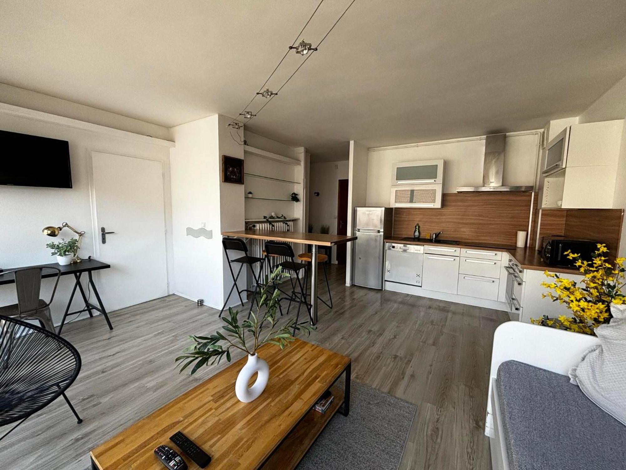 Appartement Hypercentre A 2 Min Du Lac Annecy Exterior foto